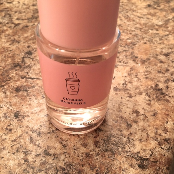 PINK Body Mist 2.5oz - Picture 5 of 7